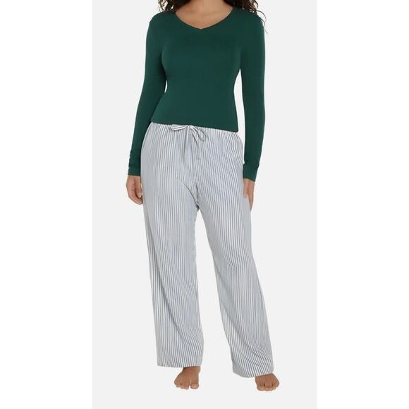 Gap Ladies Flannel Sea Moss Stripe Pajama Set Medium NEW in Package - Picture 1 of 8
